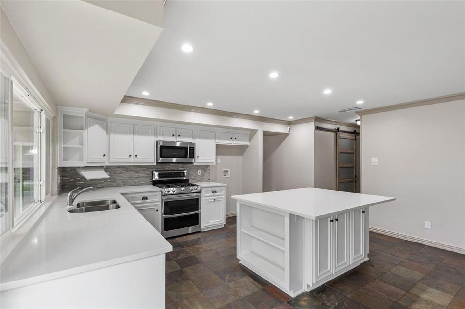 Spacious 3 Bed Home in The Colony property image