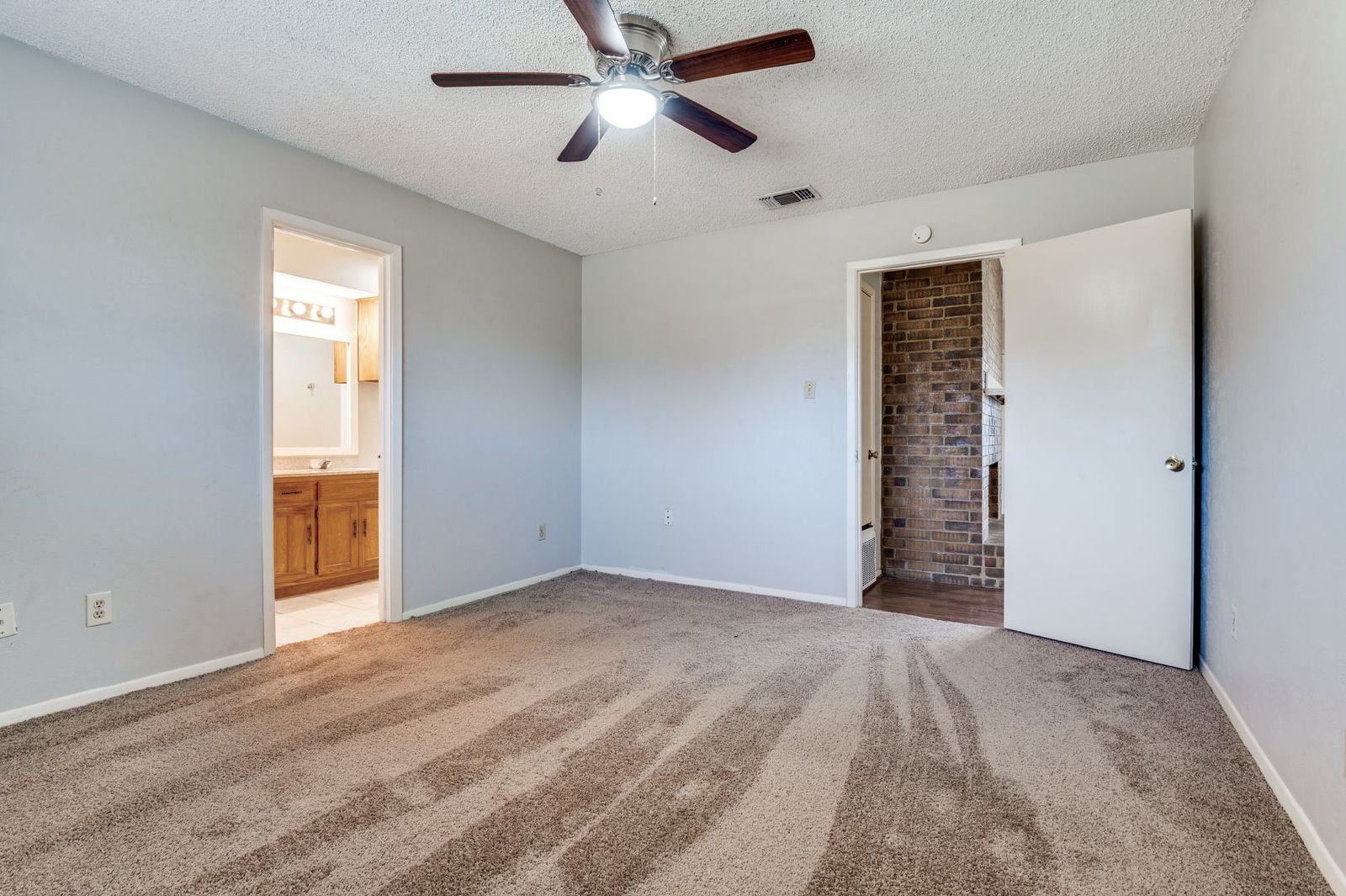 Gorgeous Glenn Heights Home property image