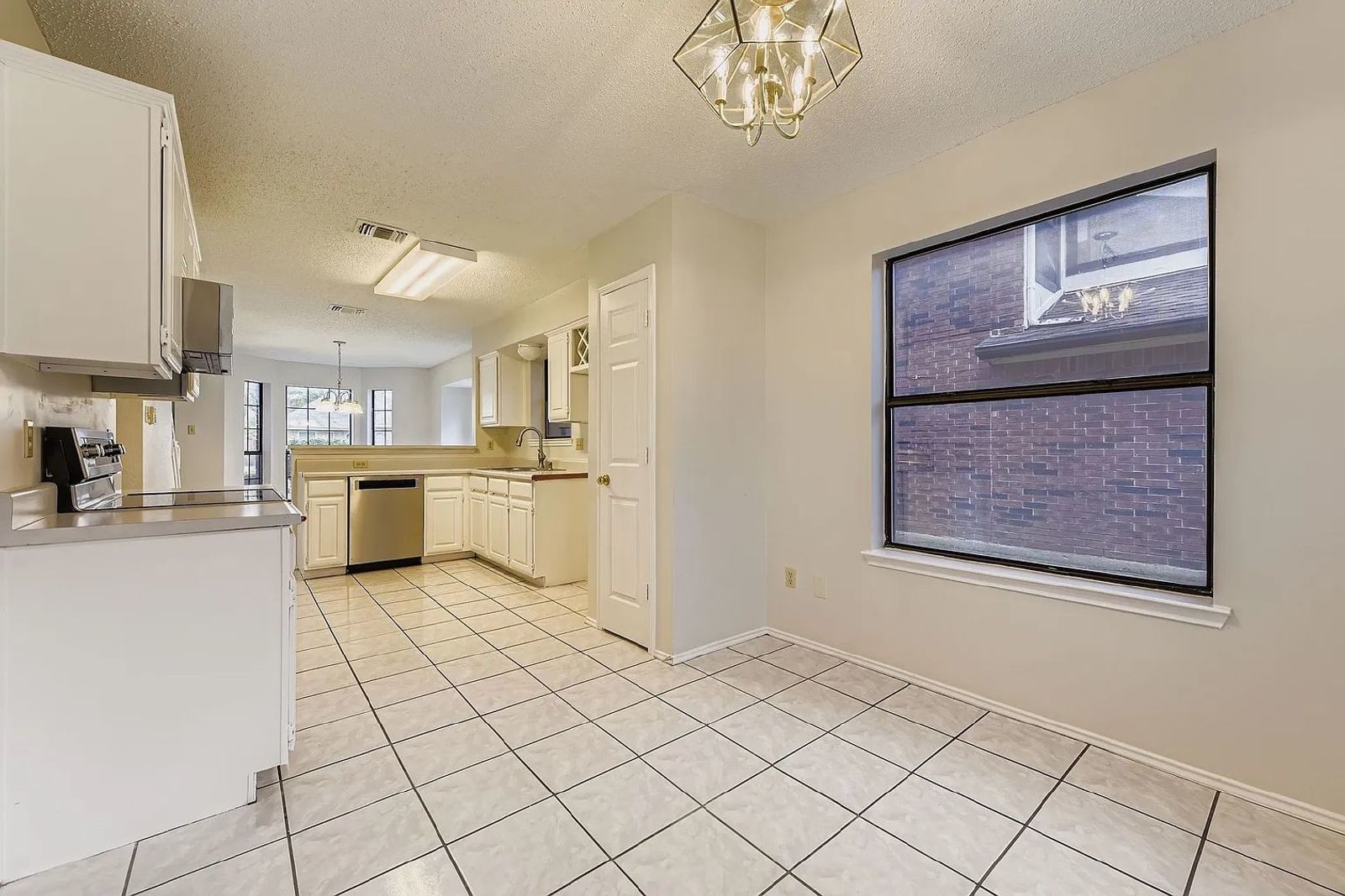 Coppell ISD! Spacious 3 Bed Home in Summer Place property image