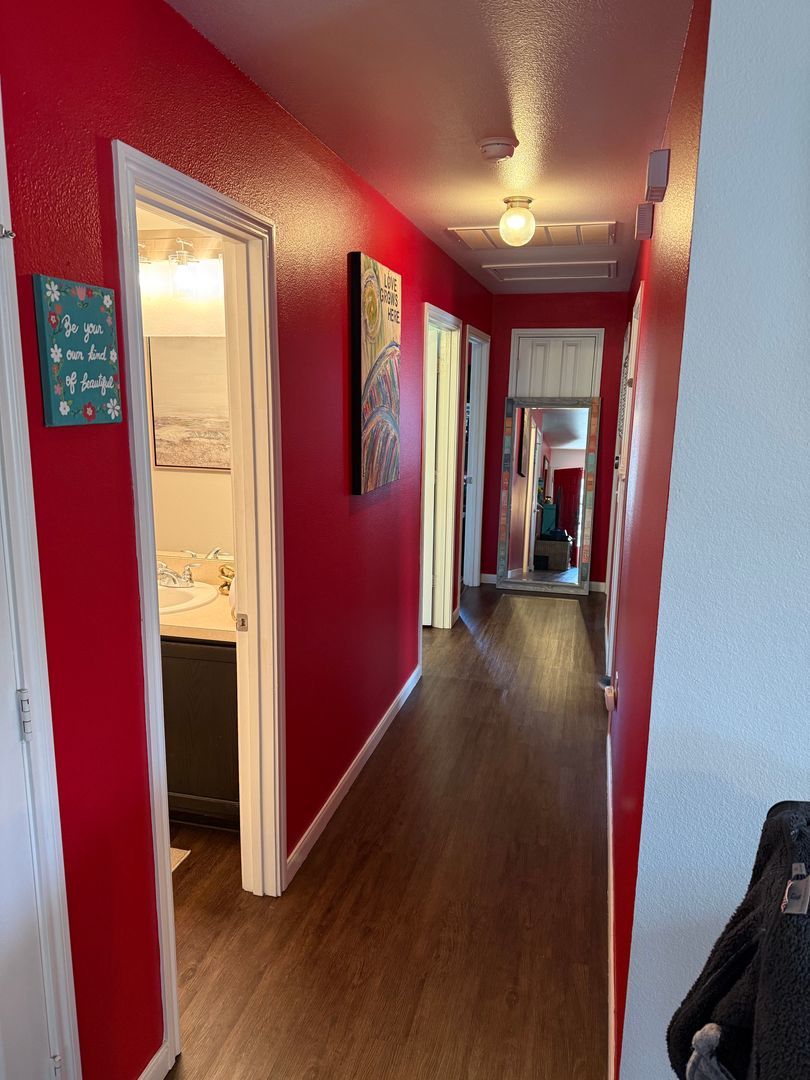 Updated 3 Bed Home in Dallas – Covered Parking! property image