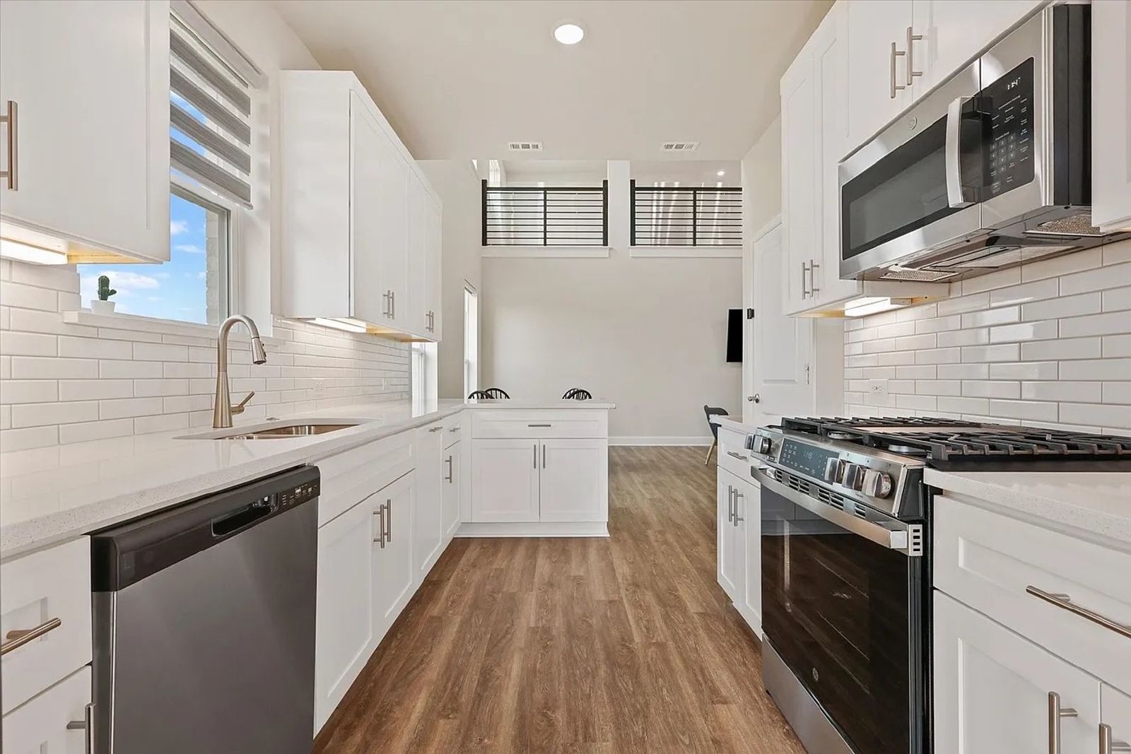 For Lease in Frisco’s Lexington Community – Like-New 4 Bedroom Home property image